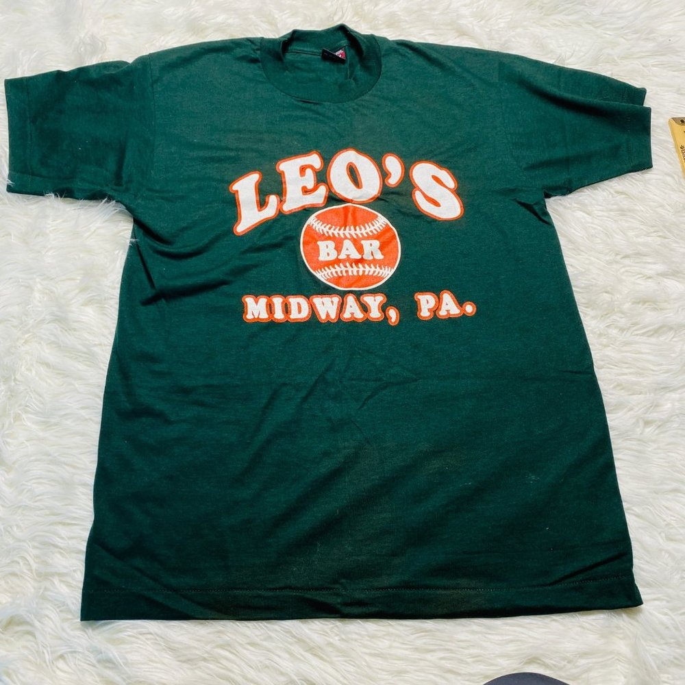 Fruit of the Loom Vintage Single Stitch Graphic TShirt Leos‎ Bar Midway PA USA